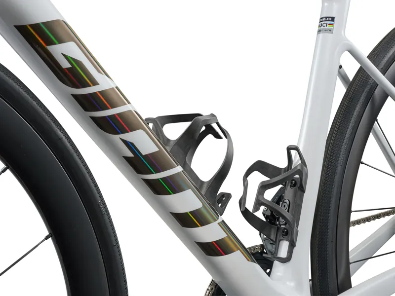 Giant Defy Advanced Pro 1 2026 Carbon Road Bike - White/Iris-4