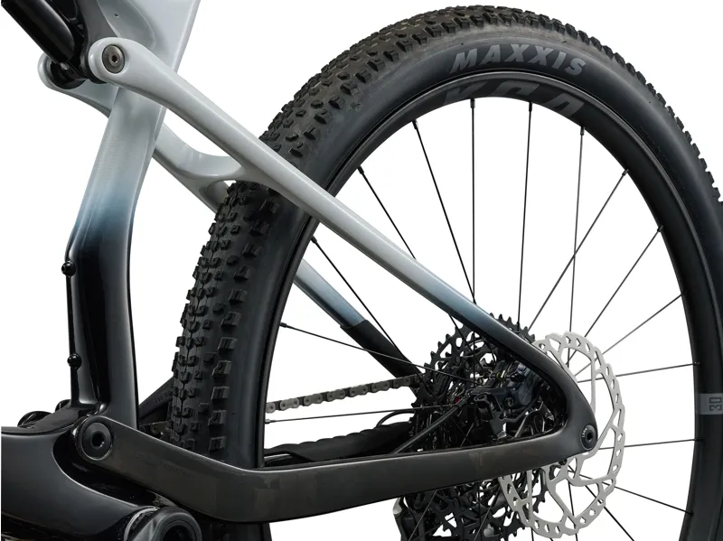 Liv Pique X Advanced SL 2 29er 2026 Full Suspension MTB - White/Carbon-3