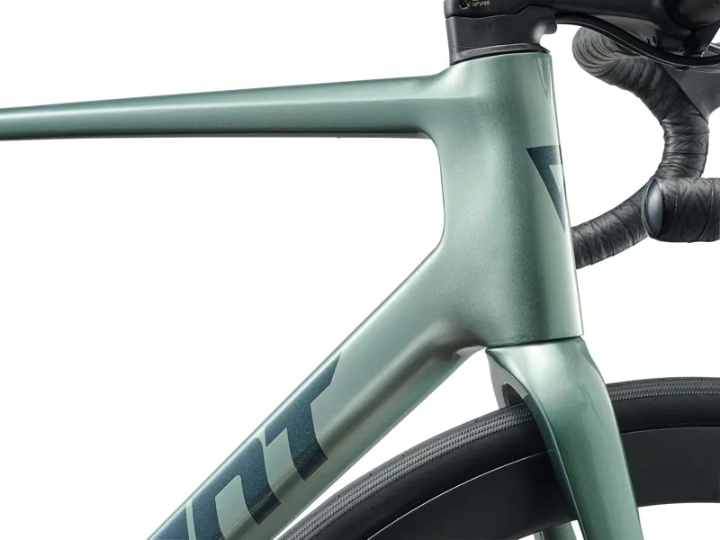 Giant TCR Advanced 0 AXS 2026 Carbon Road Bike - Alpine Green-4
