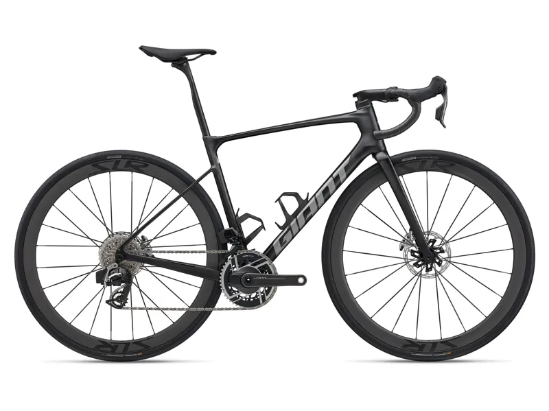 Giant Defy Advanced Pro-Red 2027 Carbon Road Bike - Carbon/Chrome