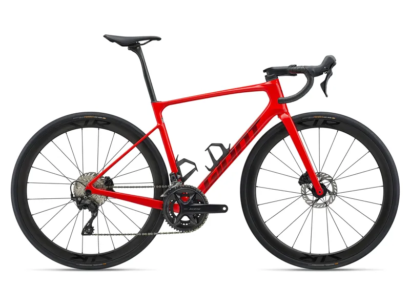 Giant Defy Advanced Pro 2 2027 Carbon Road Bike - Rosso Corsa