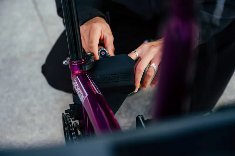 Brompton Puncture Pouch and Multitool Kit - Black-2