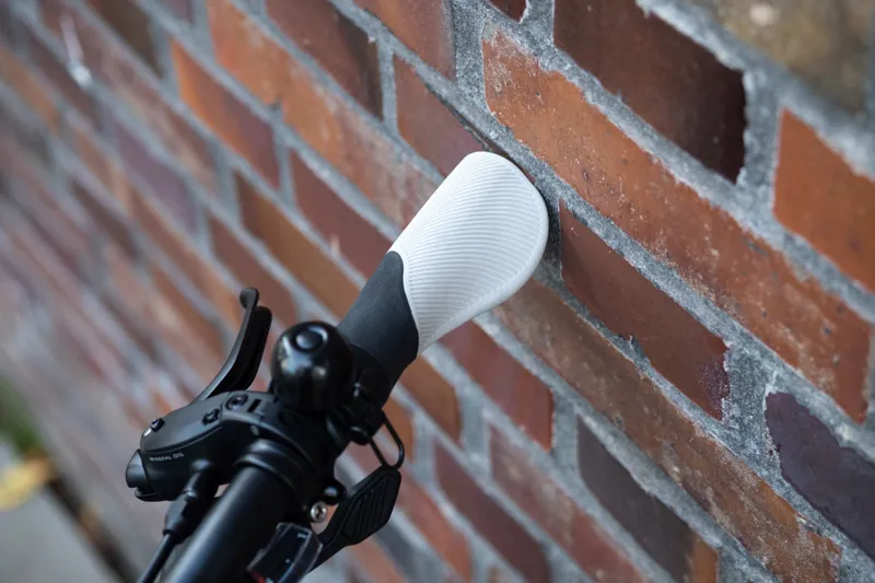 Brompton ColourLab Ergonomic Grips - Silver-1