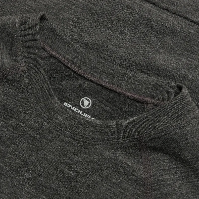 Endura BaaBaa Pro Women's Long Sleeve Base Layer - Grey-2