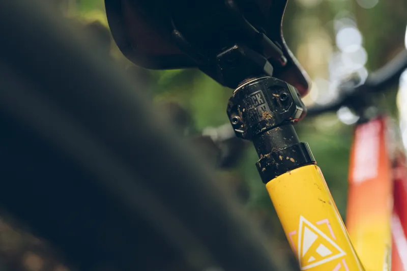 RockShox Reverb AXS Dropper Post Includes Battery And Charger-7