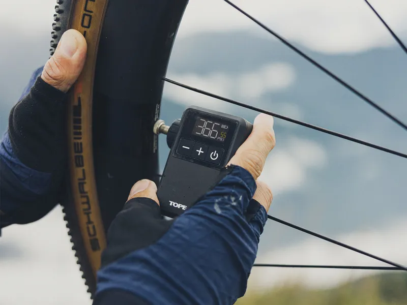 Topeak E-Booster Digital Mini Electric Pump - V2-3