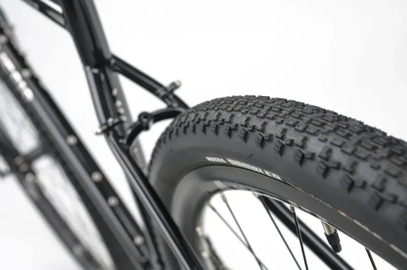 Genesis Croix De Fer 20 2025 Gravel Road Bike - Black-12