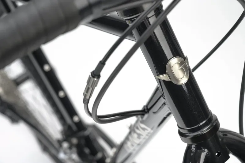 Genesis Croix De Fer 20 2025 Gravel Road Bike - Black-3