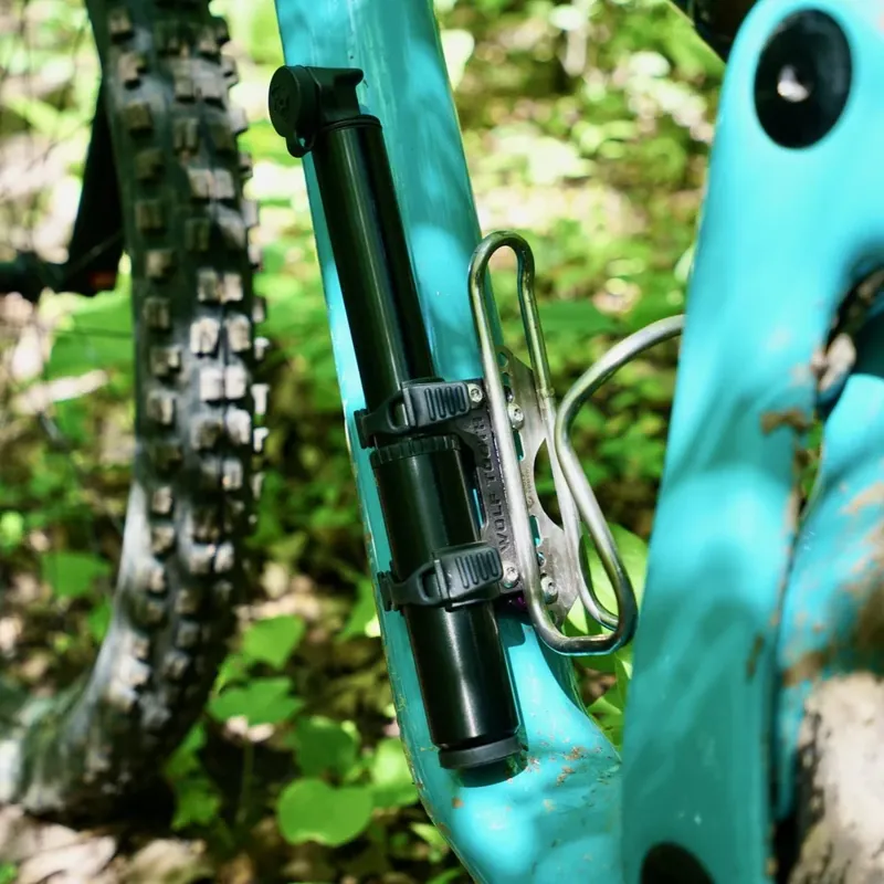 Wolf Tooth EnCase System 85cc 70psi Mini Pump-5