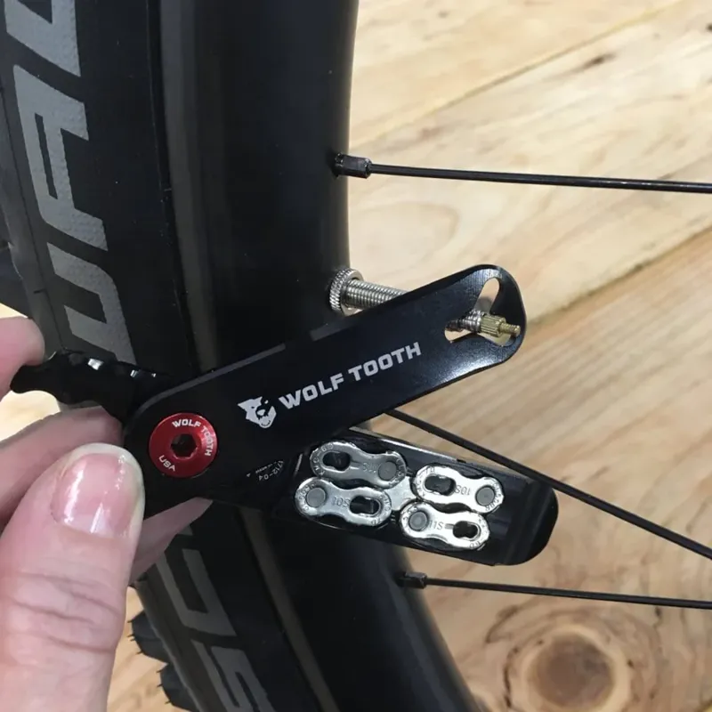 Wolf Tooth Master Link Combo Pack Pliers - Black/Red-5