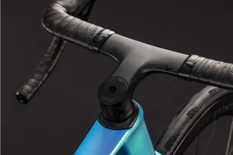 Cube Agree C:62 Pro 2027 Carbon Road Bike - Dream/Black-1