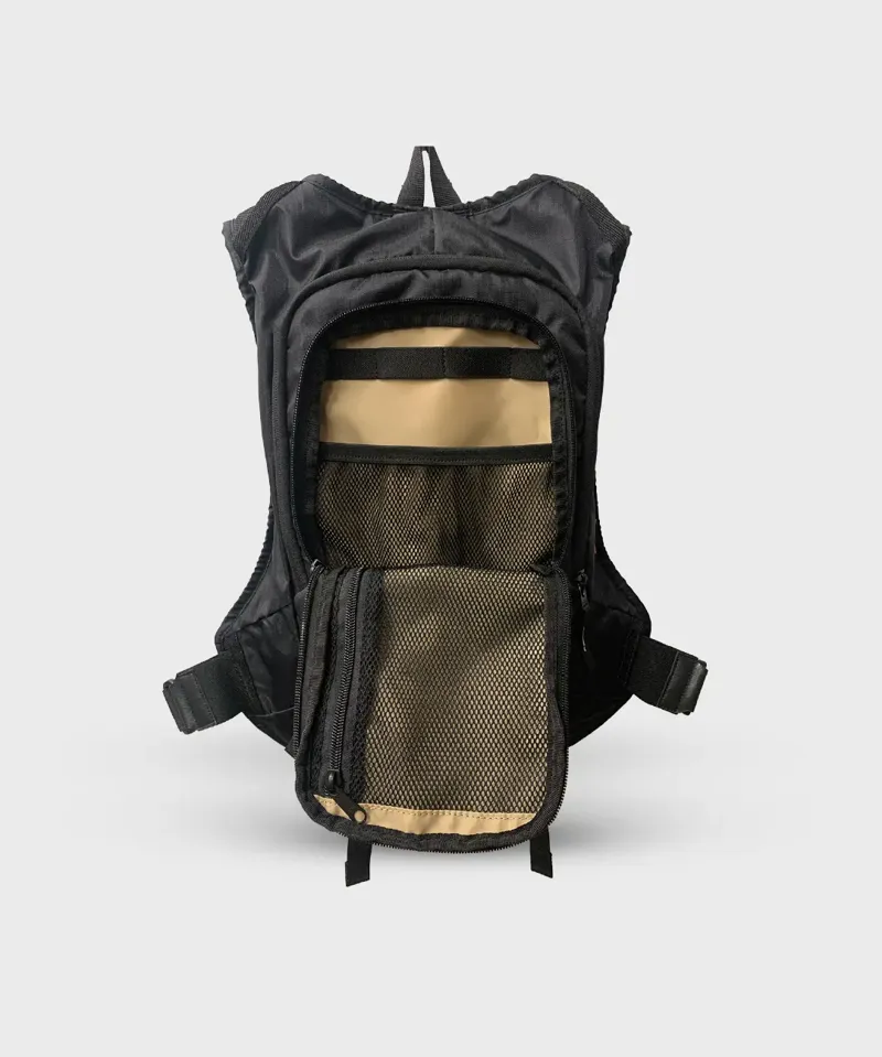 Albek H20-Haul Eight +3 Litre Hydration Pack - Covert Black-4