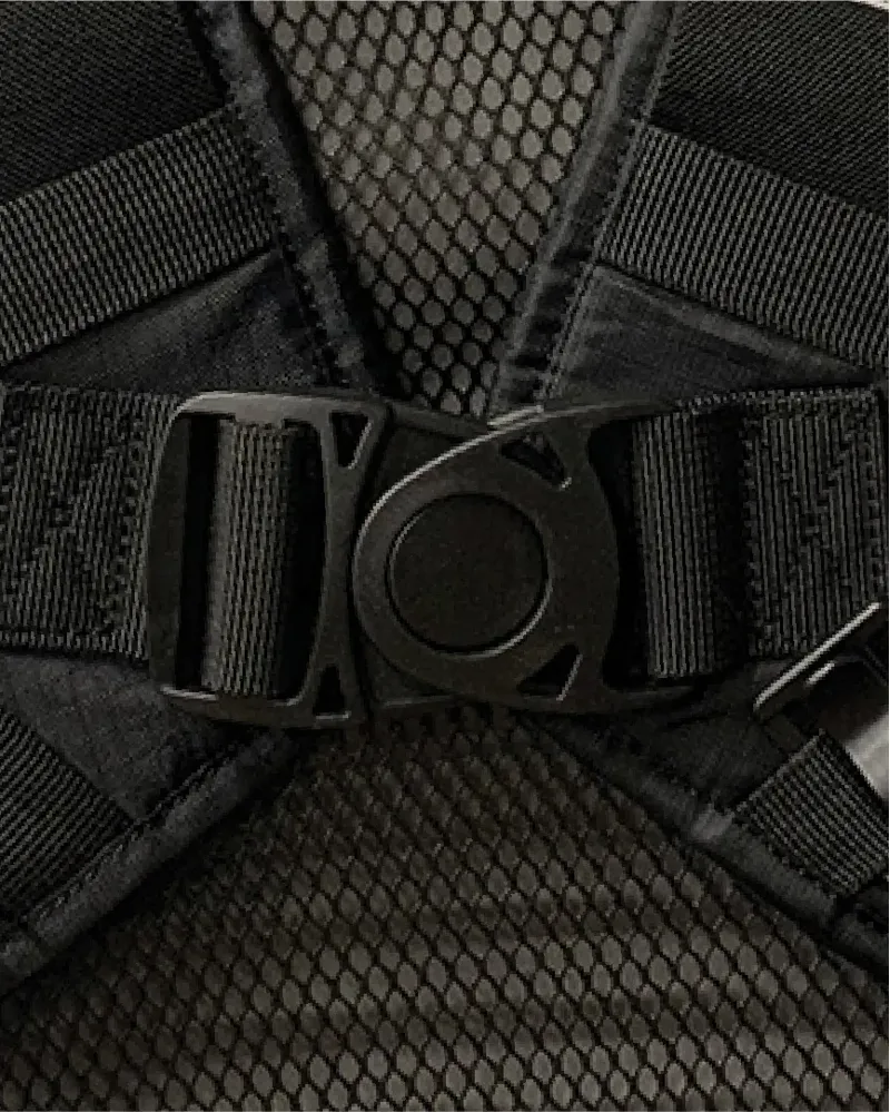 Albek H20-Haul Three + 1.5 Litre Hydration Pack - Covert Black-3