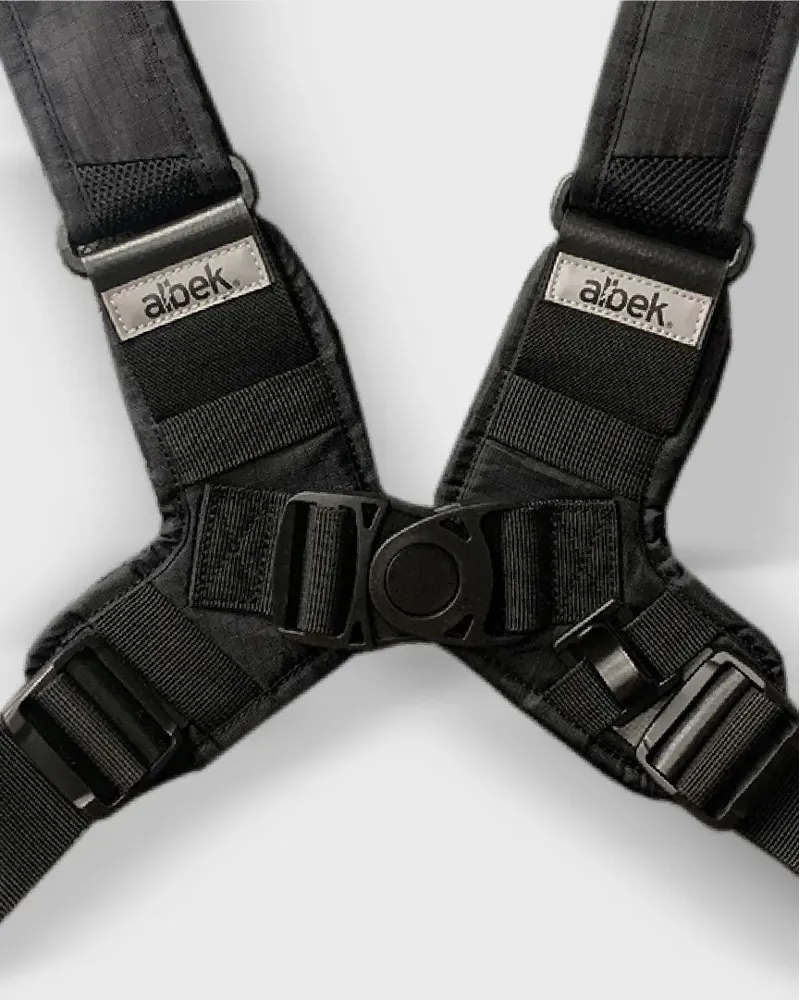 Albek H20-Haul Three + 1.5 Litre Hydration Pack - Covert Black-8