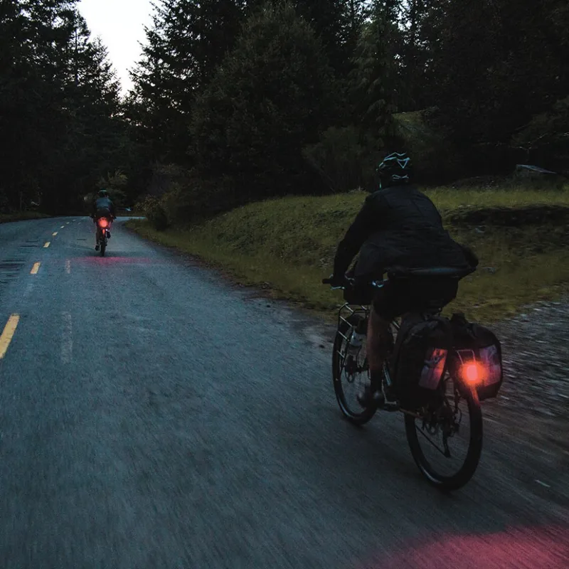 Blackburn Click USB Rear Light - 20 Lumens-2