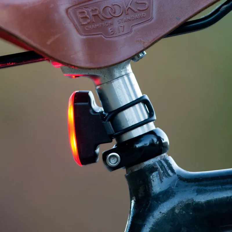 Blackburn Click USB Rear Light - 20 Lumens-1