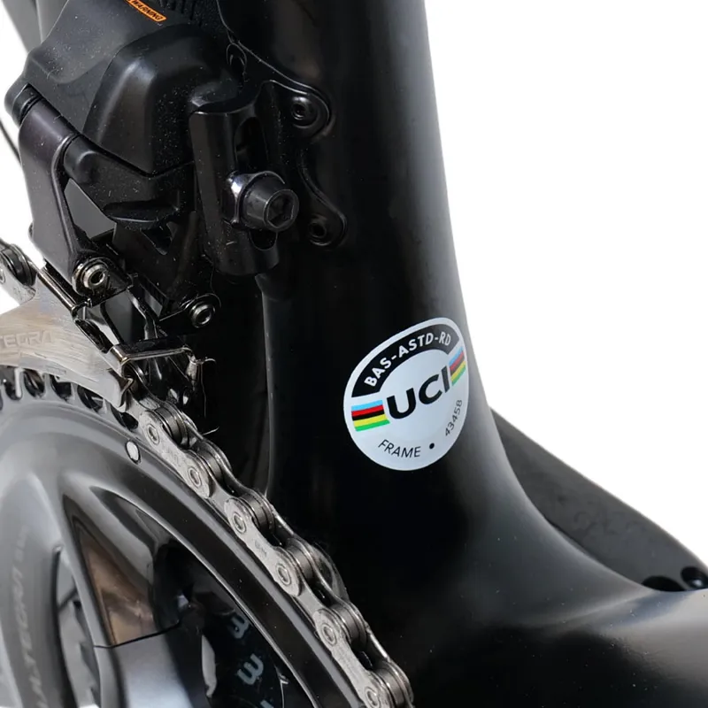 Basso Astra 105 Di2 Cosmic 2024 Carbon Road Bike - Chameleon-5