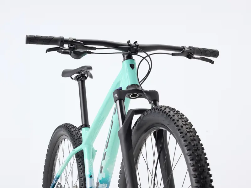 Trek Marlin 5 27.5/29er 2026 Hardtail Mountain Bike - Miami Green-3