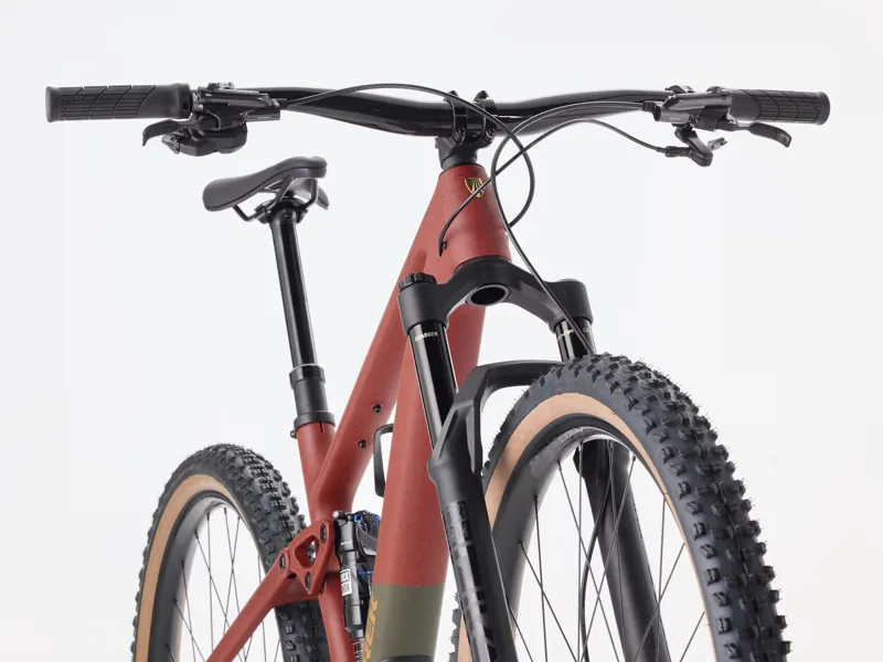 Trek Top Fuel 9.8 XT Di2 2026 Full Suspension MTB - Sedona Red-3