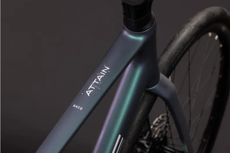 Cube Attain Race 2027 Endurance Road Bike - Smaragdgrey/White-1