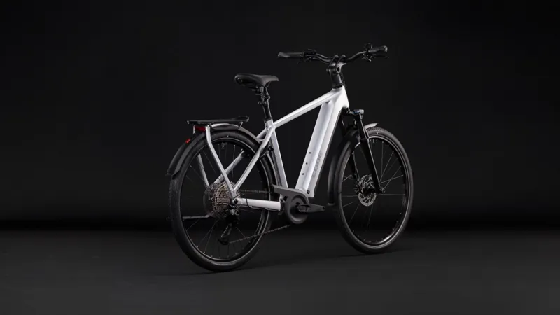 Cube Kathmandu Hybrid One 800wh 2027 Electric Hybrid Bike - Silverstar/Reflex-7