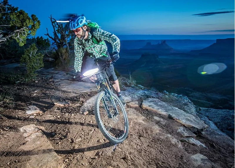 Light And Motion Seca Enduro 2500 Lumens Front Light-6