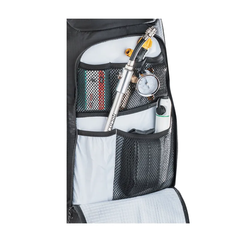 Evoc FR Enduro Blackline Protector 16 Litre Back Pack-3