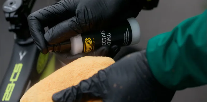 Fenwicks Professional Protective Coating - 100ml-2