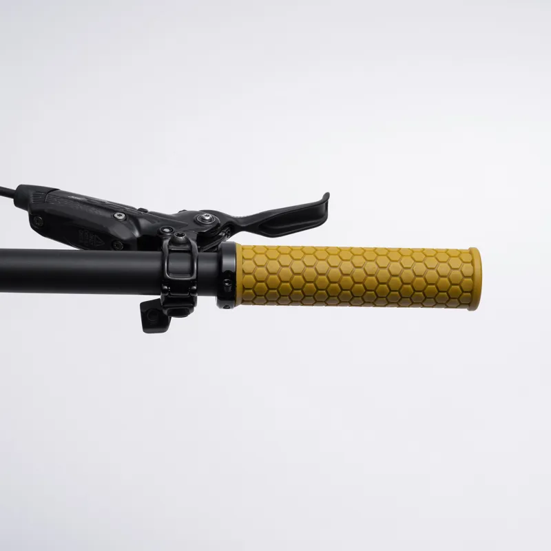 Fabric Honey FHG-01 MTB Grips - Dark Yellow-2