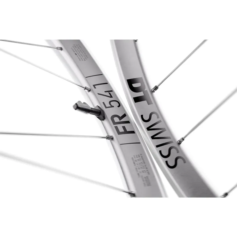 WHEL Dt Swiss FR 1500 Limited Edition 30mm Rim 110x15mm BOOST Axle 29er Front Wheel-1