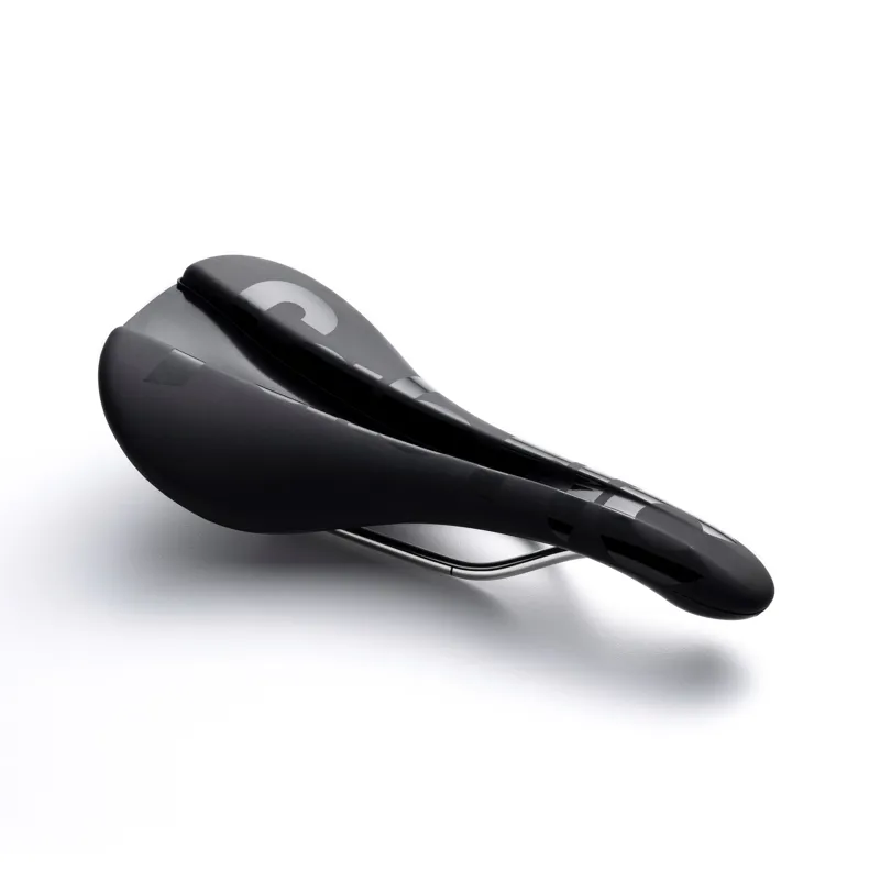 Fabric FSD-21 Line Race Shallow Titanium Rail Saddle - Black