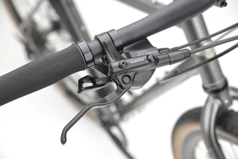Genesis Croix De Fer 20 Flat Bar 2026 Gravel Road Bike - Greymiriquai-3