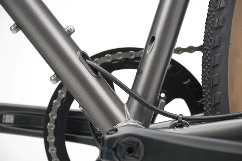 Genesis Croix De Fer 20 Flat Bar 2026 Gravel Road Bike - Greymiriquai-5