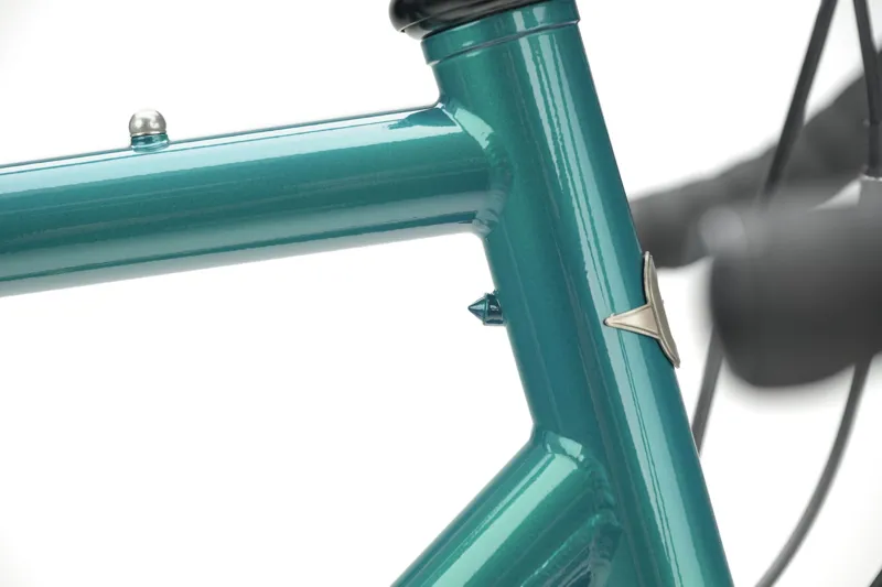 Genesis Tour De Fer 20 2026 Touring Bike - Sterling Gloss-3