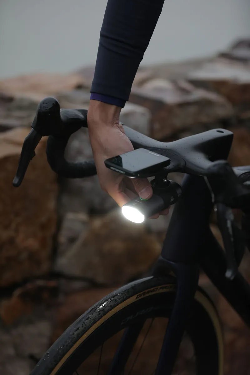 iGPSport VS1800S Smart Front Bike Light - Silver-2