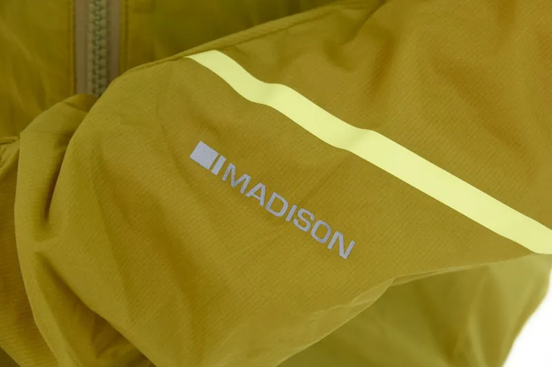 Madison Roam Lightweight Windproof Packable Men's Jacket - Moss Green-4