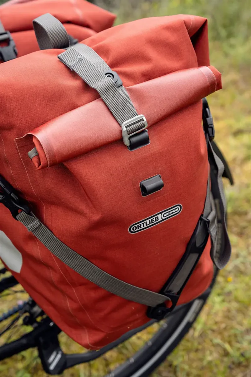 Ortlieb Back-Roller Plus QL2.2 20 + 3L Pannier Bag - Dark Chilli-6