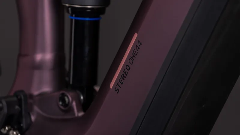 Cube Stereo Hybrid ONE44 Pro 800wh 2026 Electric MTB - Shiftblush/Raisin-6