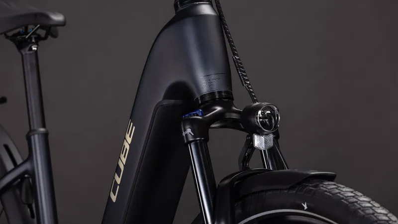 Cube Touring Hybrid One 600 Easy Entry 2026 Electric Hybrid Bike - Coal/Chrome-6