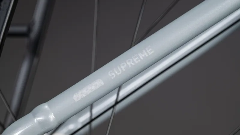 Cube Supreme Hybrid Comfort ONE 600wh 2026 Electric Hybrid Bike - Foggrey/Reflex-5