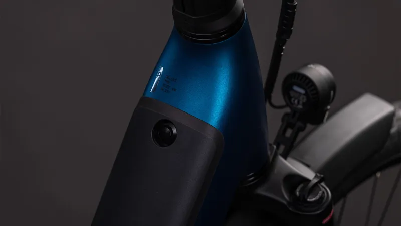 Cube Supreme Hybrid Deluxe PRO 600wh 2026 Electric Hybrid Bike - Electricblue/Chrome-2