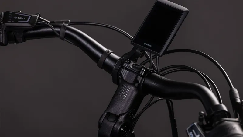 Cube Supreme Hybrid Deluxe PRO 600wh 2026 Electric Hybrid Bike - Electricblue/Chrome-3