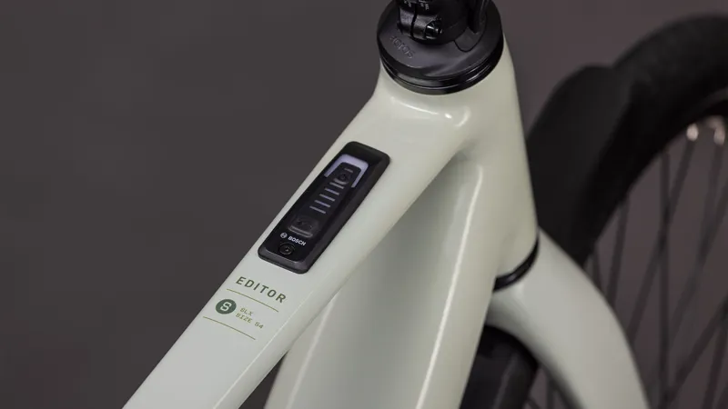 Cube Editor Hybrid SLX 400X FE 2026 Electric Hybrid Bike - Reedbeige/Chrome-2