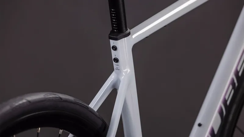 Cube Attain Race 2026 Endurance Road Bike - Foggrey/Shift-3