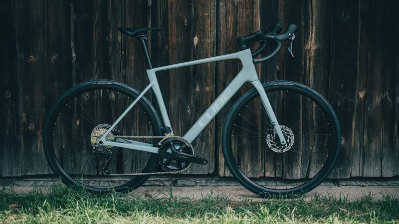 Cube Attain C:62 Race 2026 Carbon Road Bike - Skylight Blue/Cyan-7