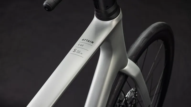 Cube Attain C:62 SLX 2026 Carbon Road Bike - Sleek Grey/Prism-2