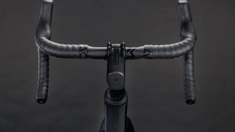 Cube Agree C:62 Pro 2026 Carbon Road Bike - Blackline-6