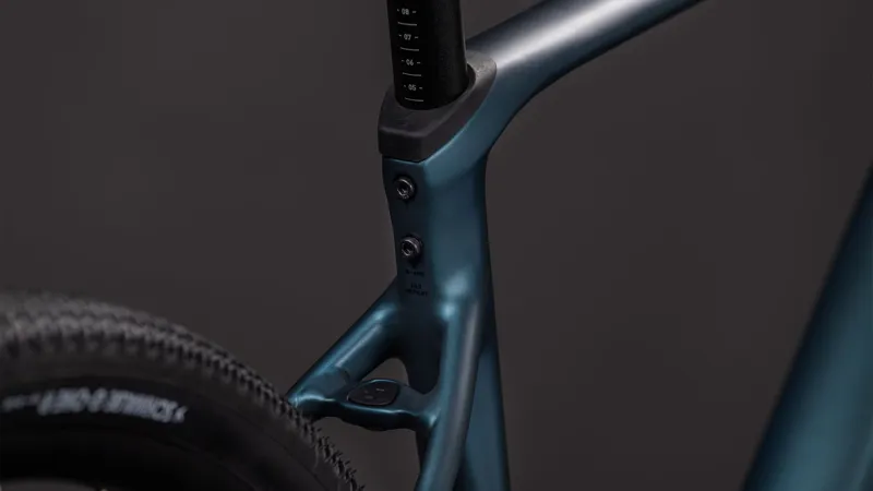 Cube Nuroad Race 2026 Gravel Road Bike - Royalgreen/Black-1