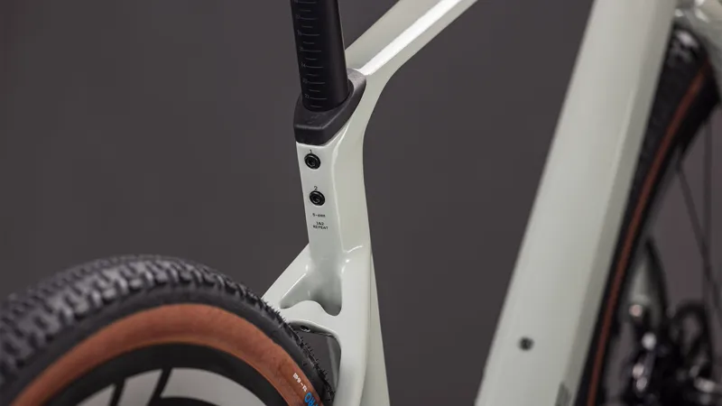 Cube Nuroad C:62 SLX 2026 Carbon Gravel Road Bike - Reedbeige/Chrome-3