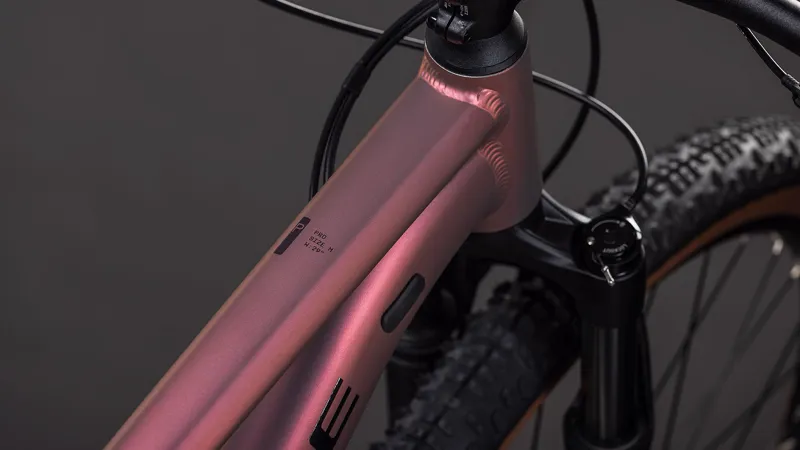 Cube Reaction Pro 27.5/29er 2026 Hardtail Mountain Bike - Shiftblush/Black-2